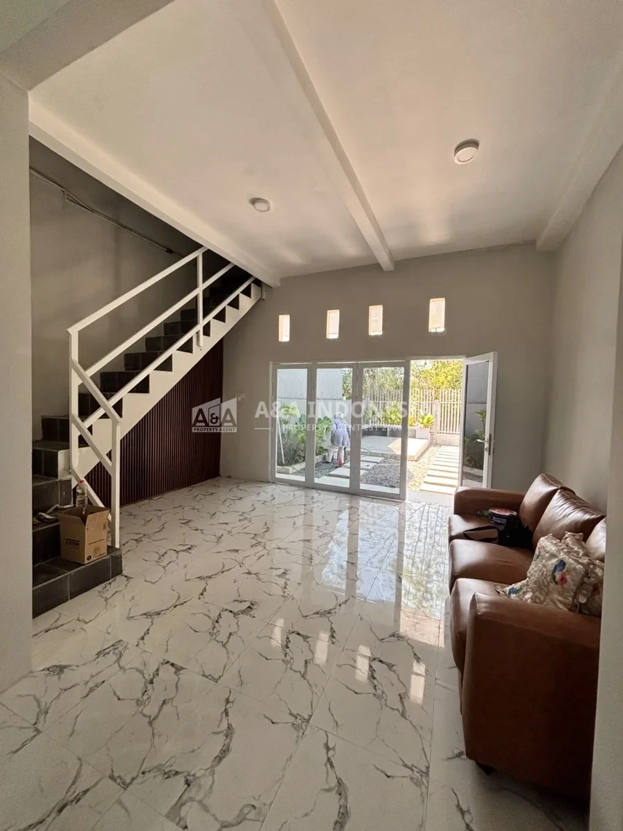 Dijual Rumah 1,5 Lantai Di Kawasan Perumahan Green Hill Gresik - Thumbnail 3