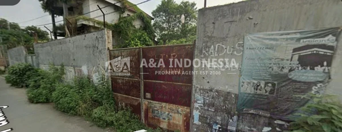 Jual Bangunan Bekas Rumah Walet Hitung Tanah Padang Asri Lokasi Mojokerto Jatim - Image 1