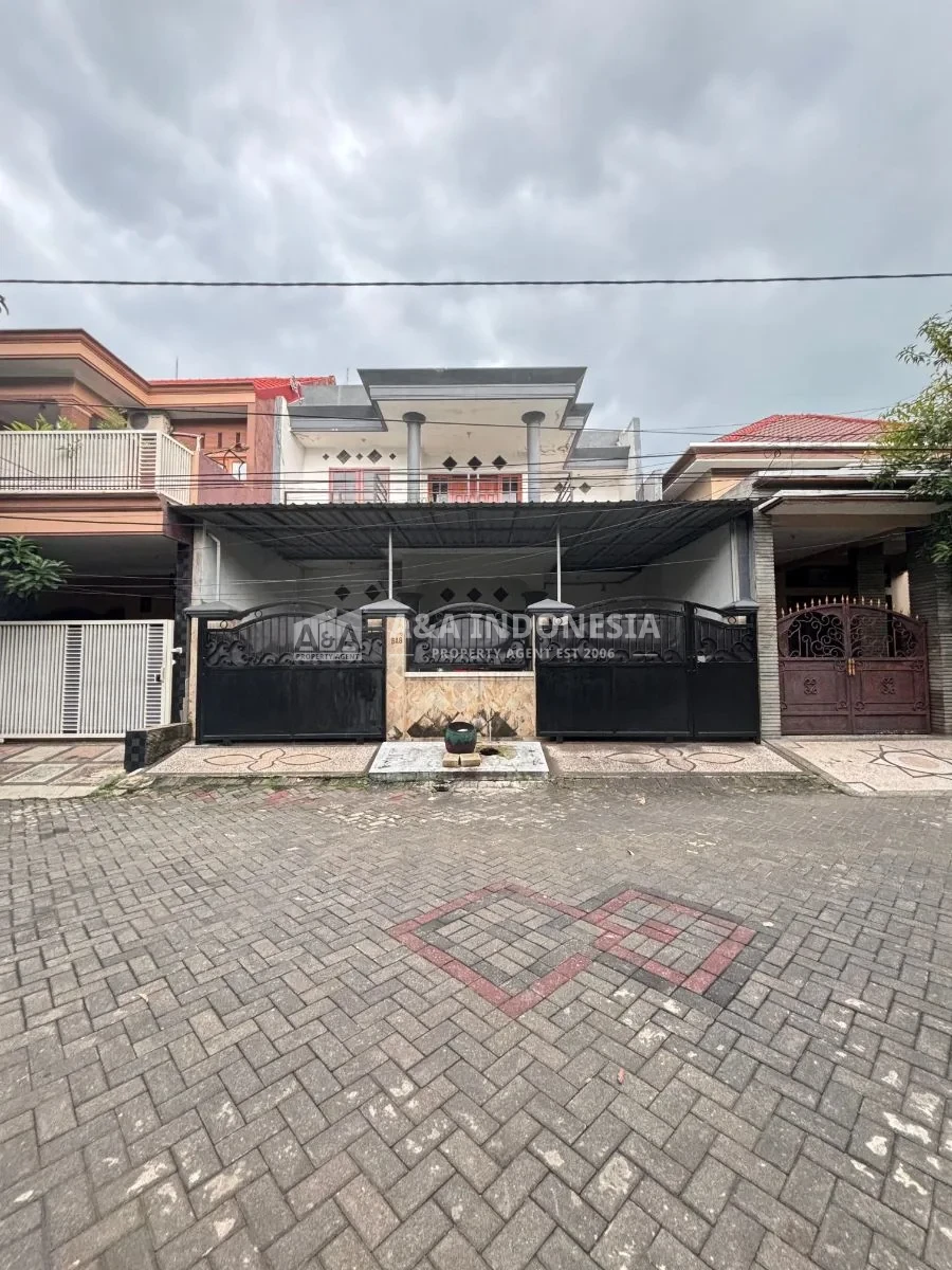 Dijual Rumah Lokasi Strategis 2 Lantai Pondok Mutiara Sidoarjo