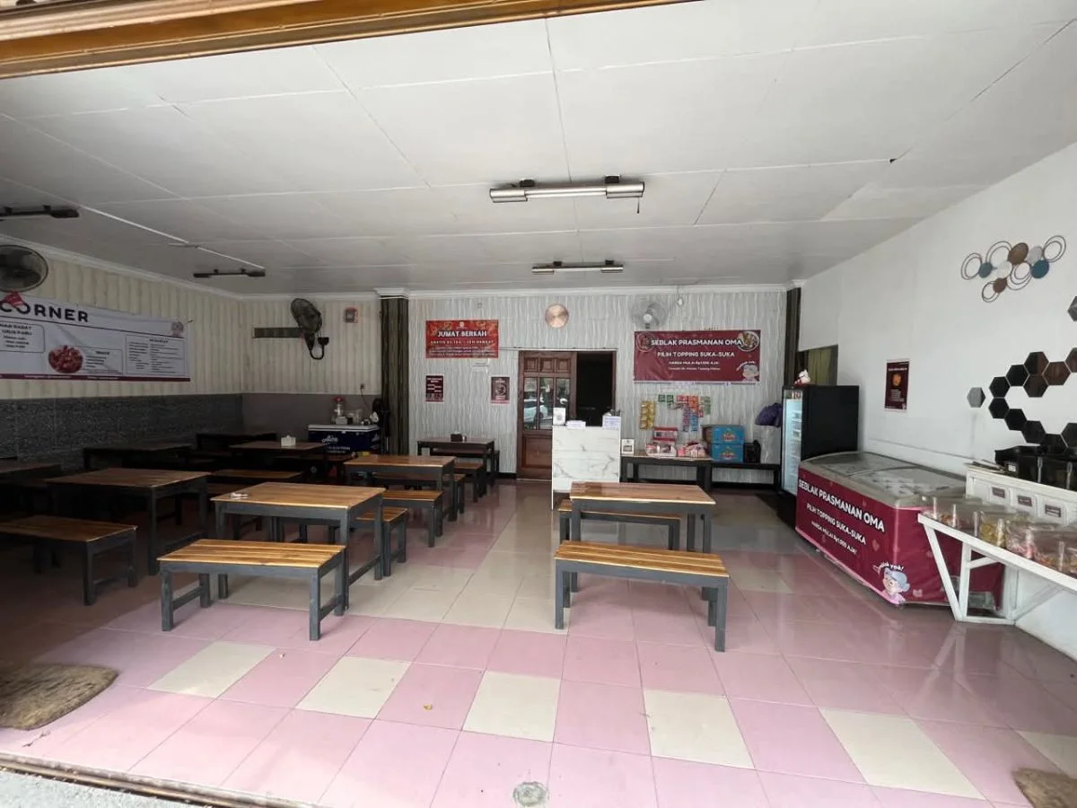 Dijual Cepat Rumah Usaha dan Tempat Tinggal Lokasi Strategis 0 Jalan Raya Achmad Yani Gresik - Thumbnail 2