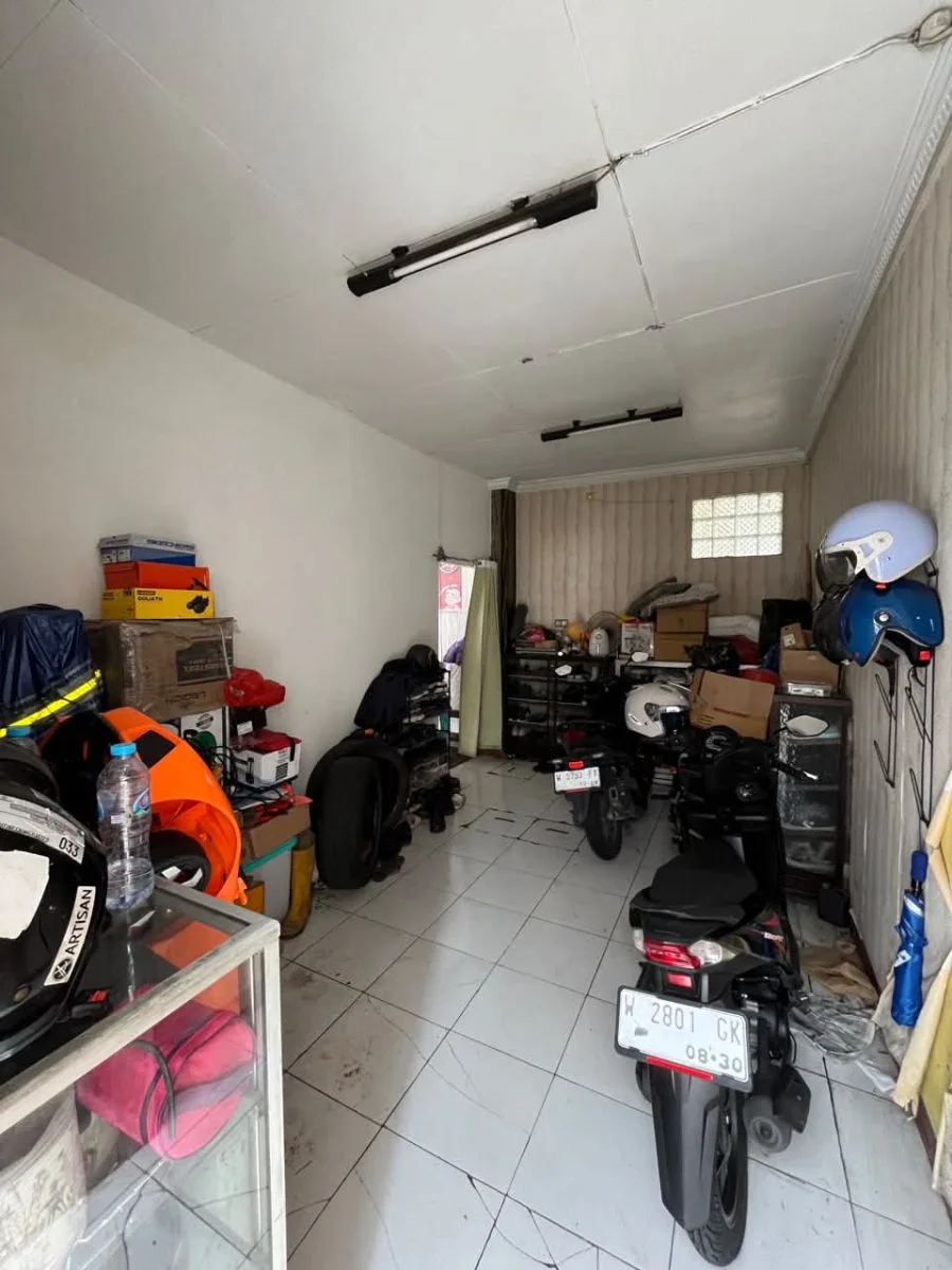 Dijual Cepat Rumah Usaha dan Tempat Tinggal Lokasi Strategis 0 Jalan Raya Achmad Yani Gresik - Thumbnail 7