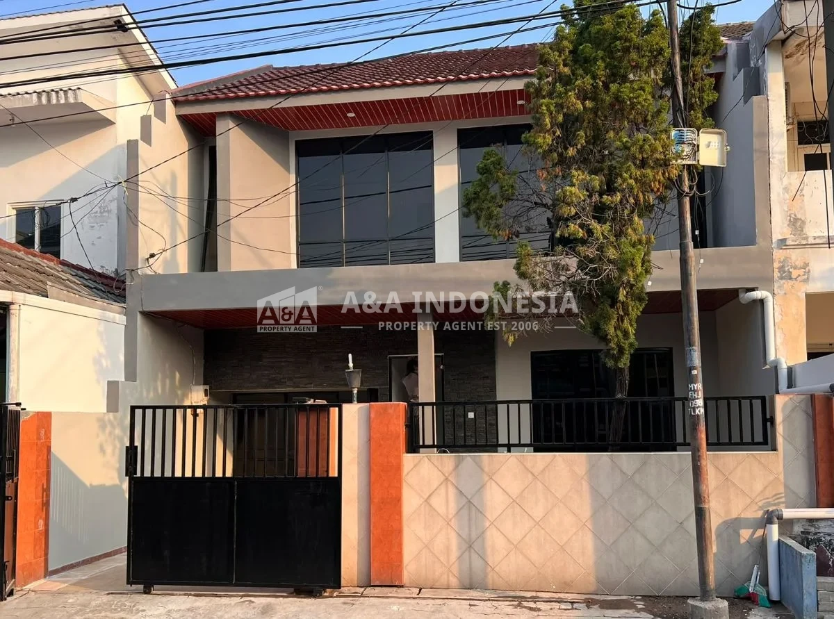 *Dijual Rumah di Perumahan Nginden Intan Timur baru Renovasi, Surabaya Timur*