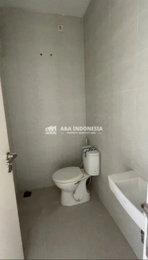 Dijual Rumah Baru Lokasi Strategis Northwest Lake Citraland Surabaya Barat - Thumbnail 6