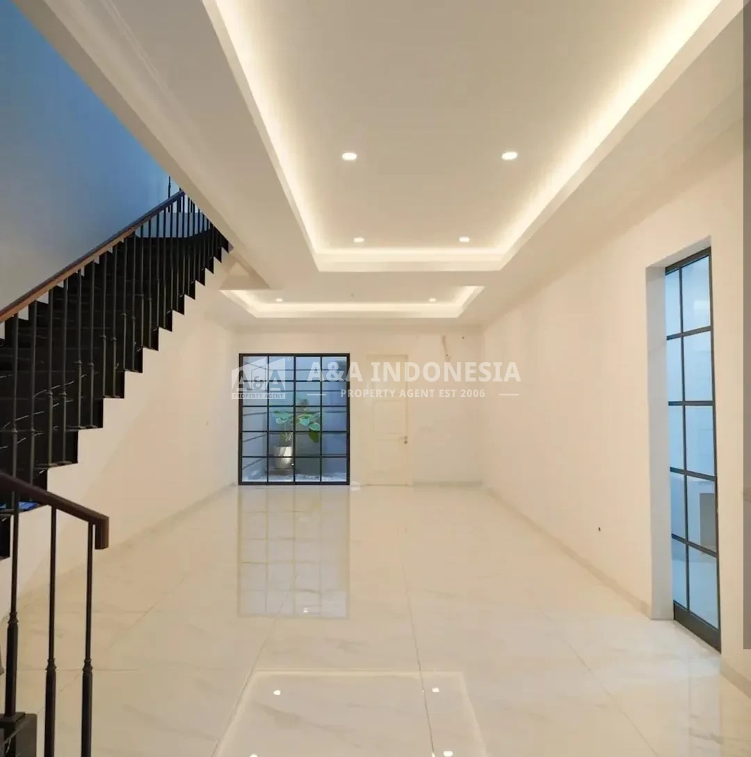 Jual Rumah Mewah Baru Gress 2 Lantai Galaxy Bumi Permai Araya Terjangkau Lokasi Premium Surabaya Timur - Thumbnail 3