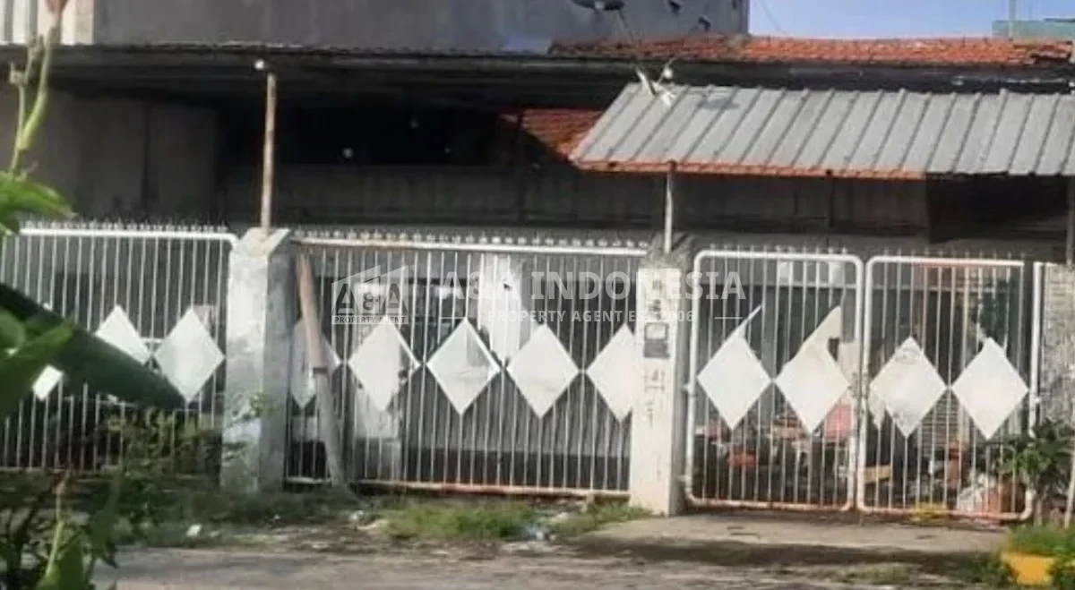 Dijual Rumah Hitung Tanah di Rungkut Mejoyo Surabaya Timur — Dekat Universitas dan Rumah Sakit Ubaya
