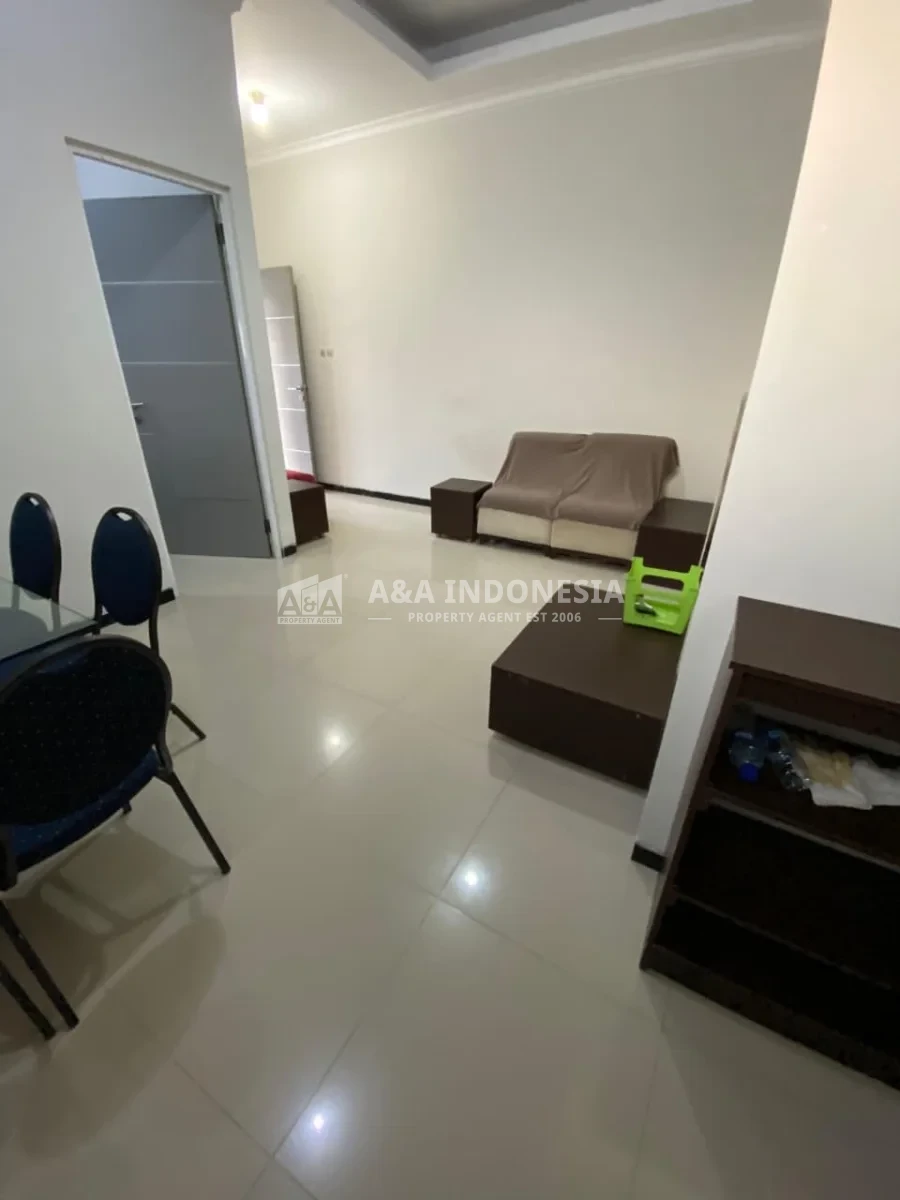 Disewakan Rumah Furnished Sukolilo Dian Regency Surabaya Timur — Hadap Utara, Dekat ITS & MERR, Siap Huni - Thumbnail 3