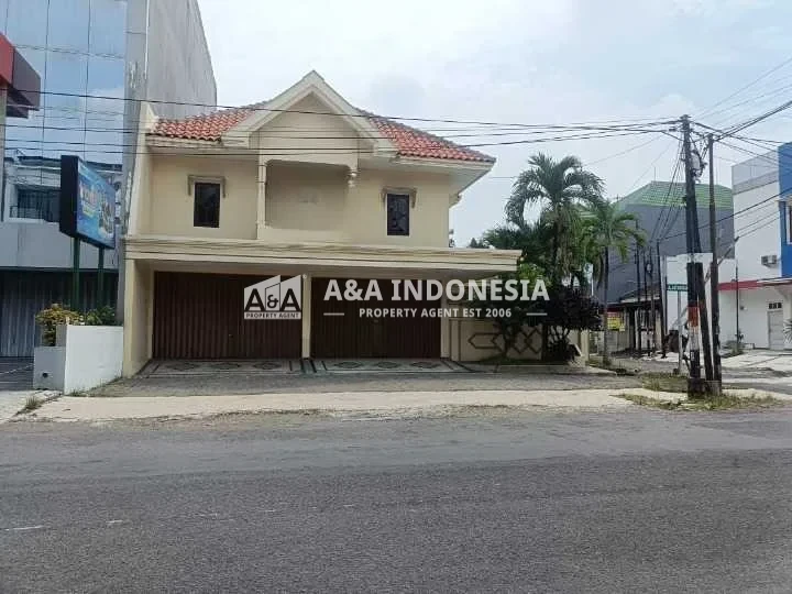 Dijual Rumah Lokasi Strategis Hook di Gayungsari Surabaya Selatan - Image 1