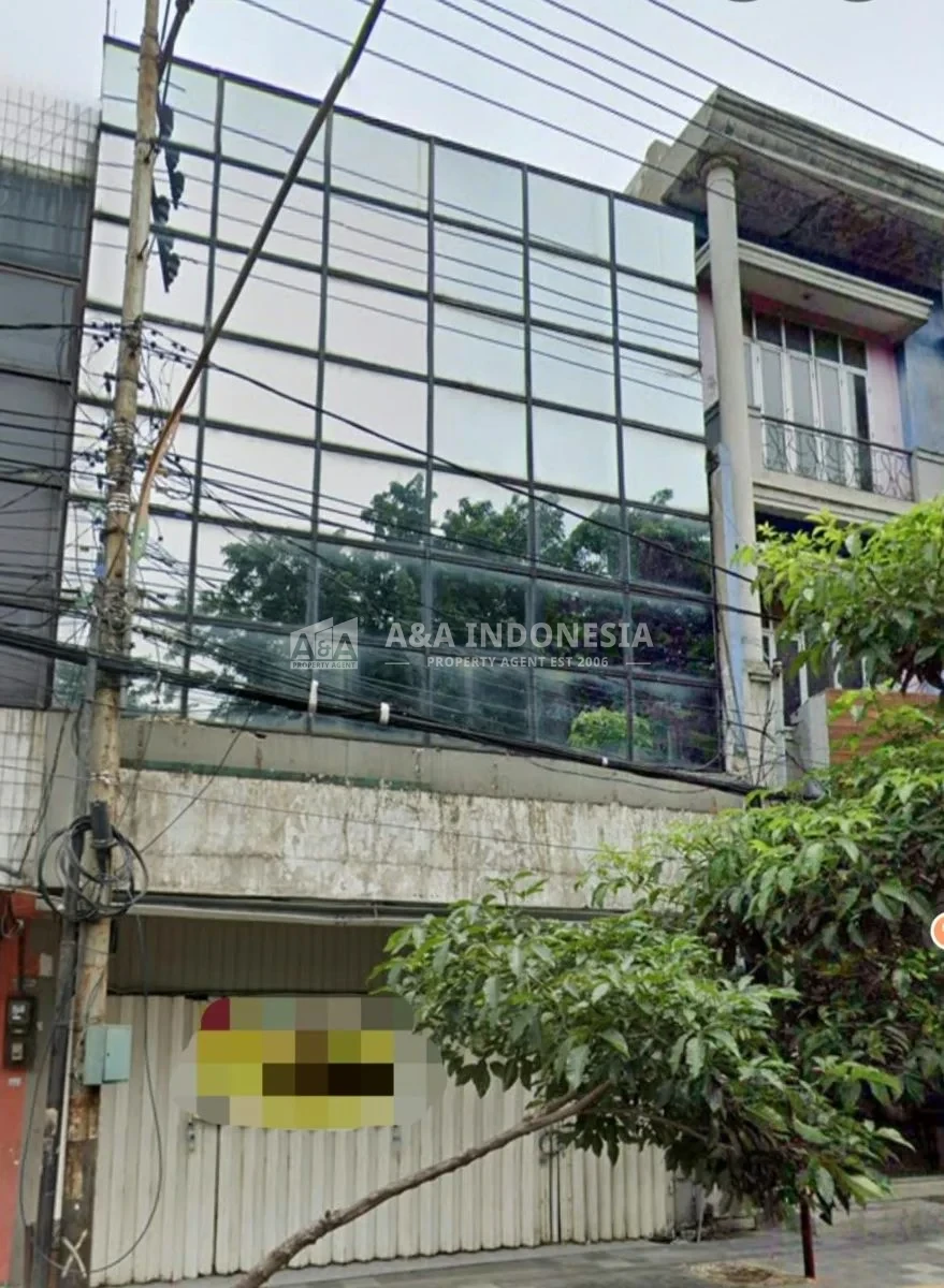 Ruko 3 Lantai Siap Pakai Raya Dharmashusada Surabaya - Thumbnail 4
