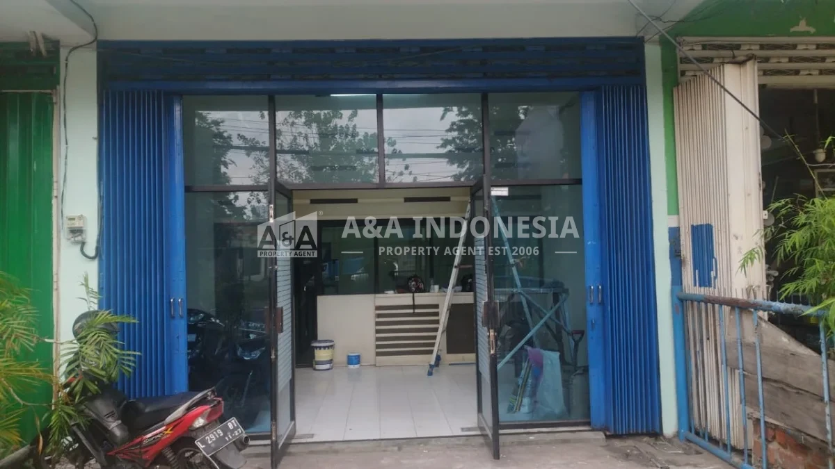 Disewakan Ruko 3 Lantai Strategis Di Ngagel Jaya Selatan Surabaya Timur – Cocok untuk Bank & Kantor