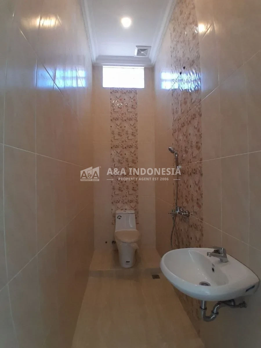 Dijual Rumah Baru Gress di Jalan Jemur Andayani Surabaya Selatan - Thumbnail 8