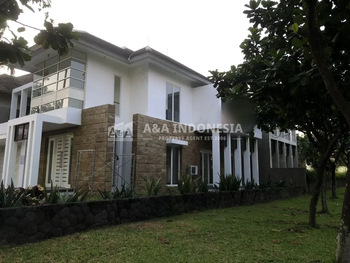 Dijual Rumah Lokasi Bagus Diamond Hill Citraland Surabaya Barat - Thumbnail 3