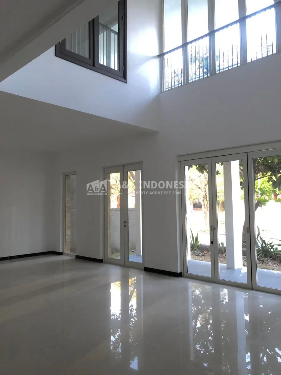 Dijual Rumah Lokasi Bagus Diamond Hill Citraland Surabaya Barat - Thumbnail 4