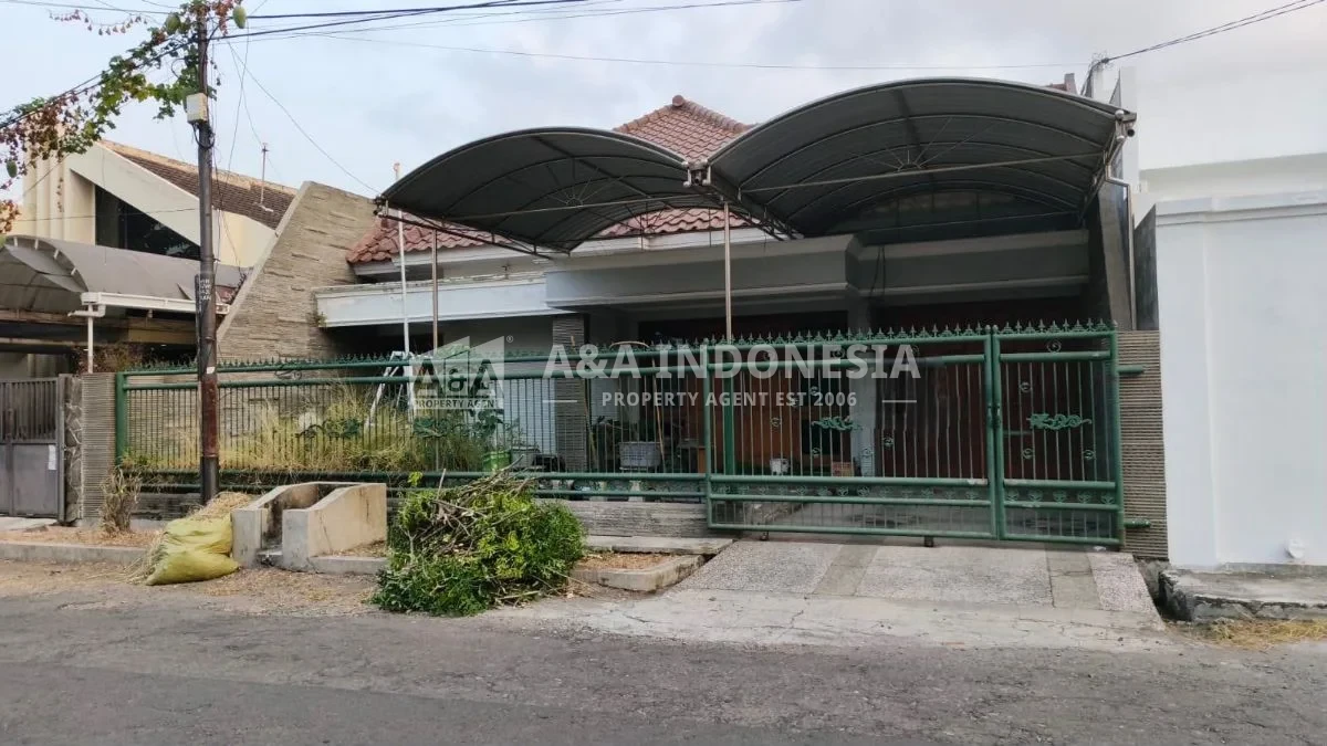 Dijual murah rumah siap huni dengan lokasi strategis di Kertajaya Indah, Surabaya Timur
