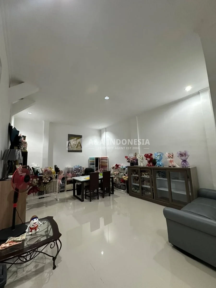 Dijual Rumah Minimalis Modern Full Bata Merah Di Wisma Lidah Kulon Surabaya Barat - Thumbnail 3
