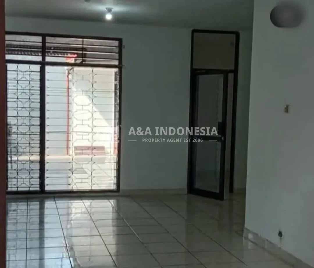 Disewakan Rumah Darmo Harapan Indah Lokasi Strategis Di Surabaya Barat - Thumbnail 4