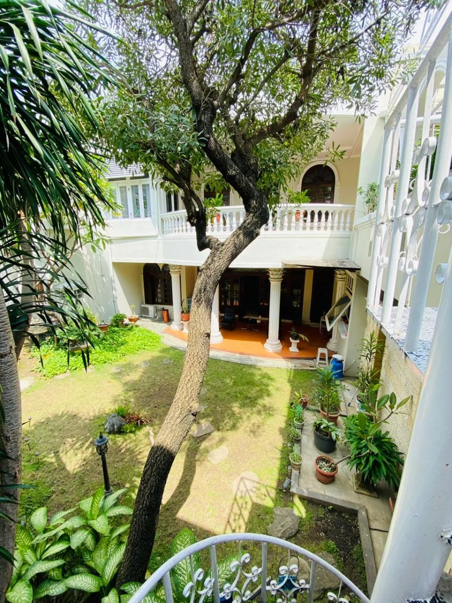 DIJUAL RUMAH MEWAH LOKASI STRATEGIS RAYA DHARMAHUSADA SURABAYA TIMUR - Thumbnail 6