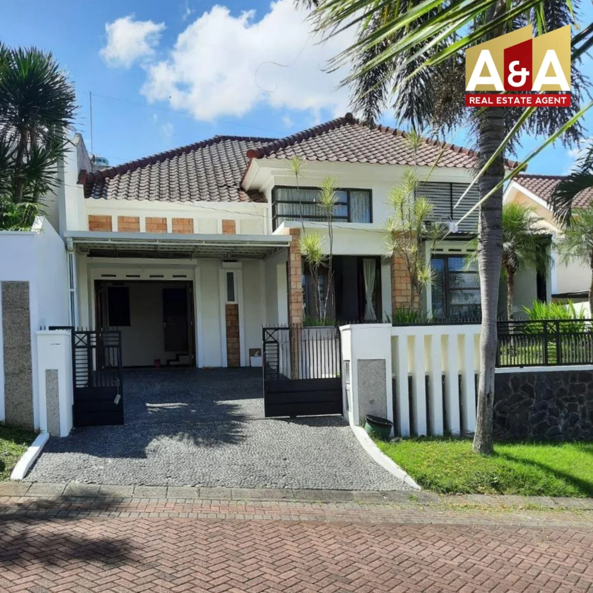 Disewakan Rumah Cantik dan Terawat di Villa Puncak Tidar Malang
