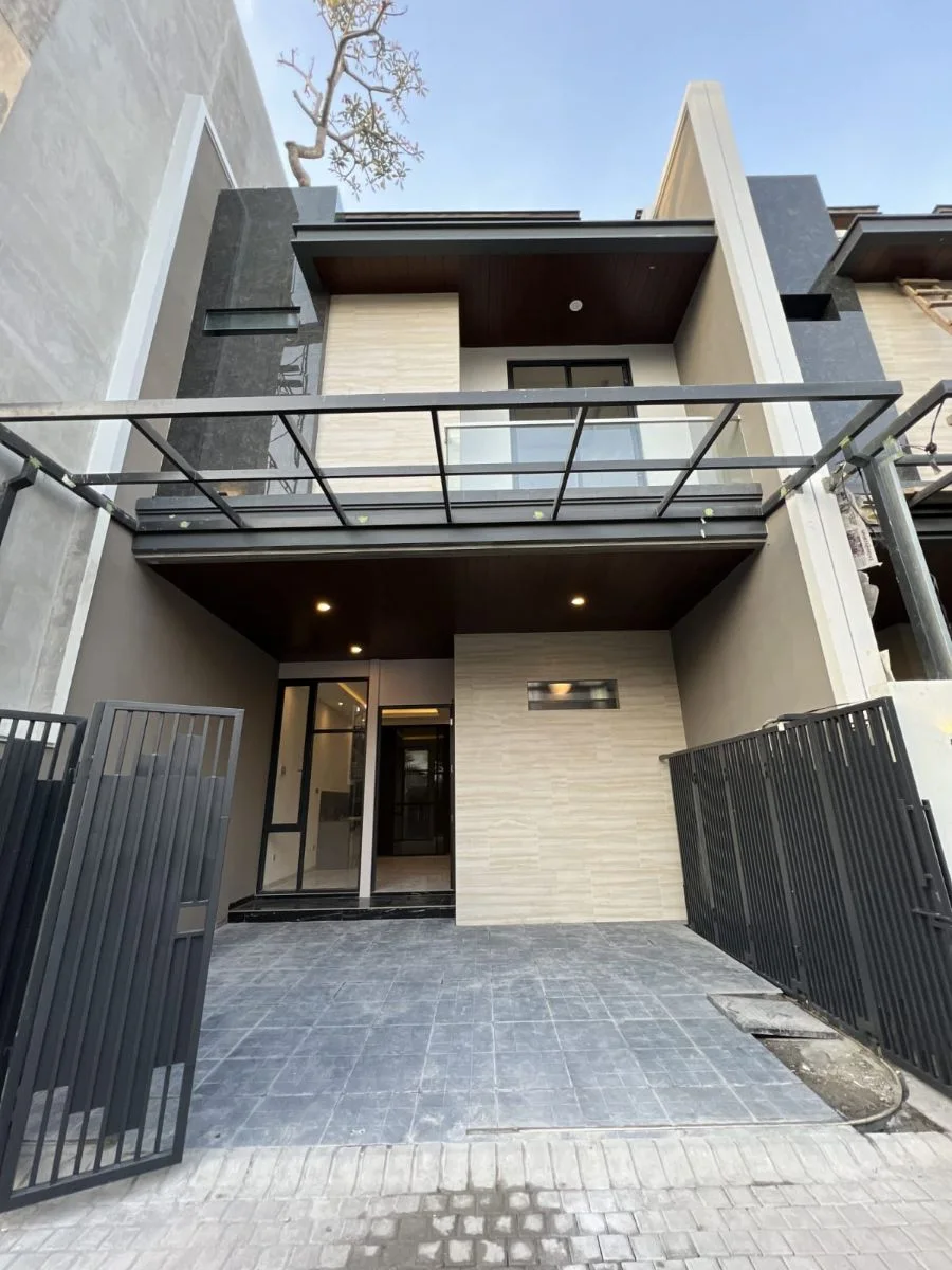 Dijual Rumah Baru Minimalis Dukuh Kupang Surabaya Barat