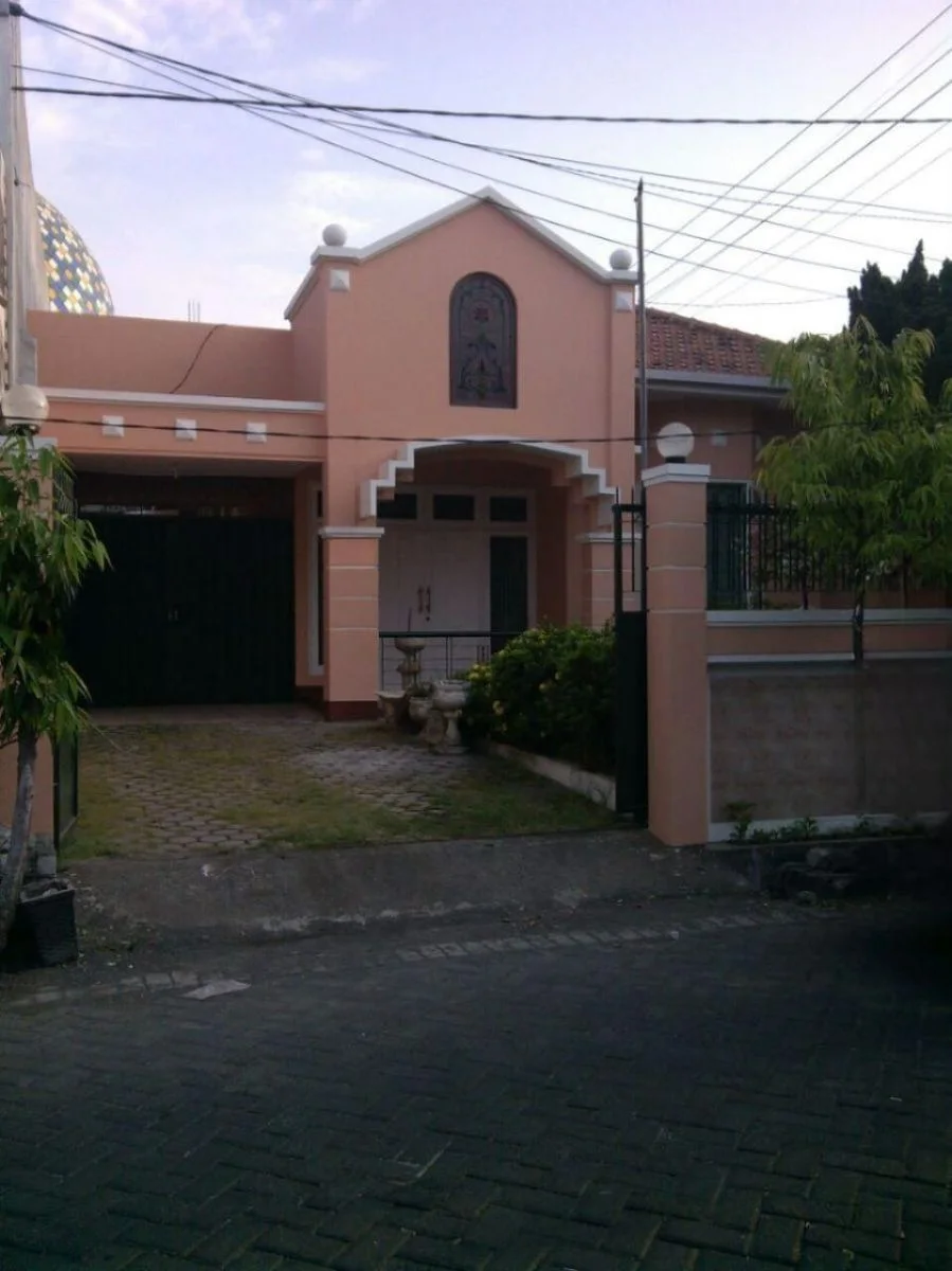 Dijual Rumah Lokasi Strategis Dukuh Pakis Surabaya Barat - Thumbnail 2
