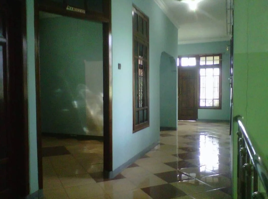 Dijual Cepat Rumah Strategis Gadel Sari Madya Surabaya Barat - Thumbnail 4