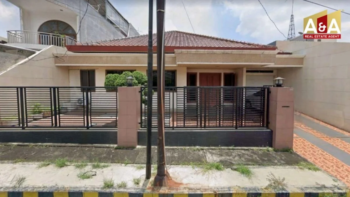 Dijual Rumah Strategis Kupang Indah Surabaya Barat