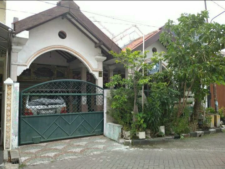 Dijual Rumah Siap Huni Simpang Darmo Permai Surabaya Barat