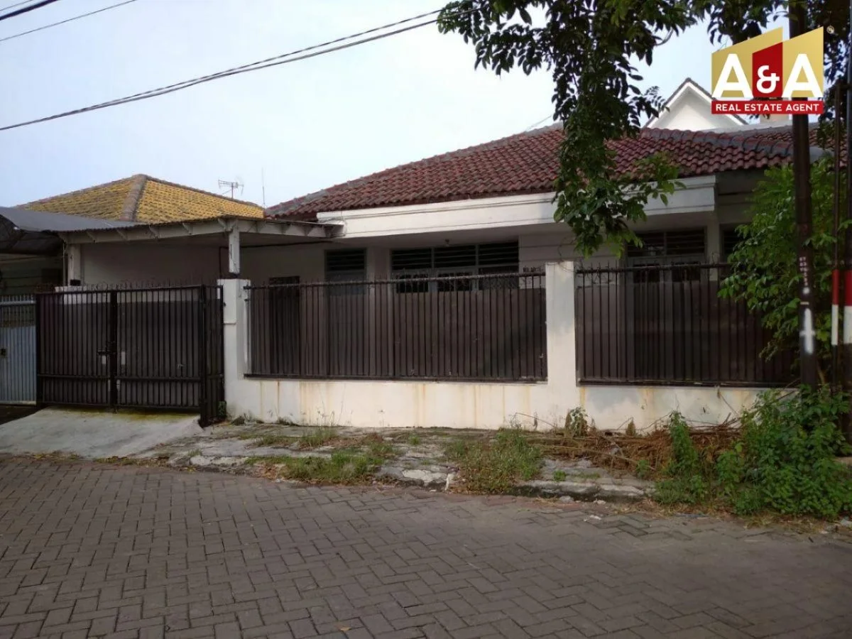 Dijual/disewakan Rumah Lokasi Strategis Raya Darmo Harapan Indah Surabaya Barat