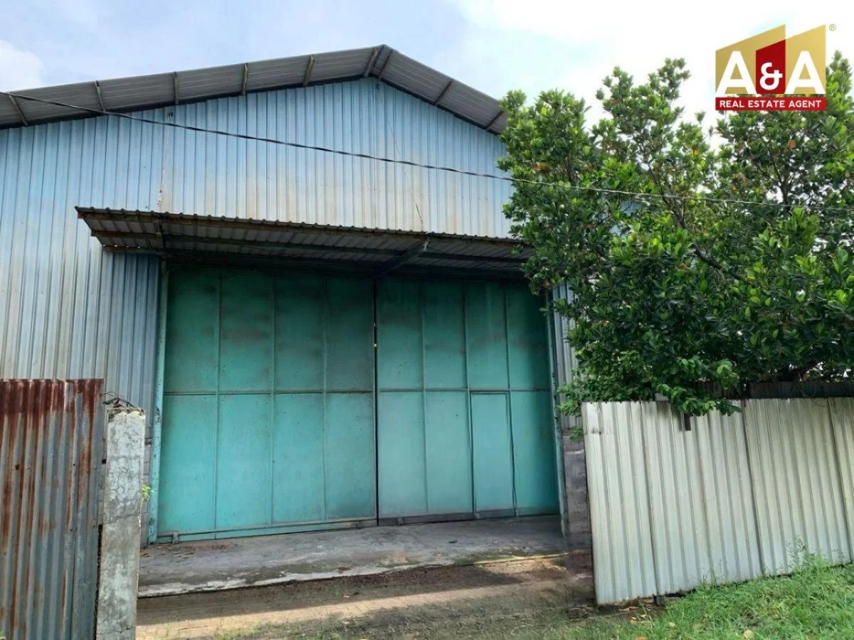 Dijual Gudang Lokasi Strategis di Raya Domas Gresik