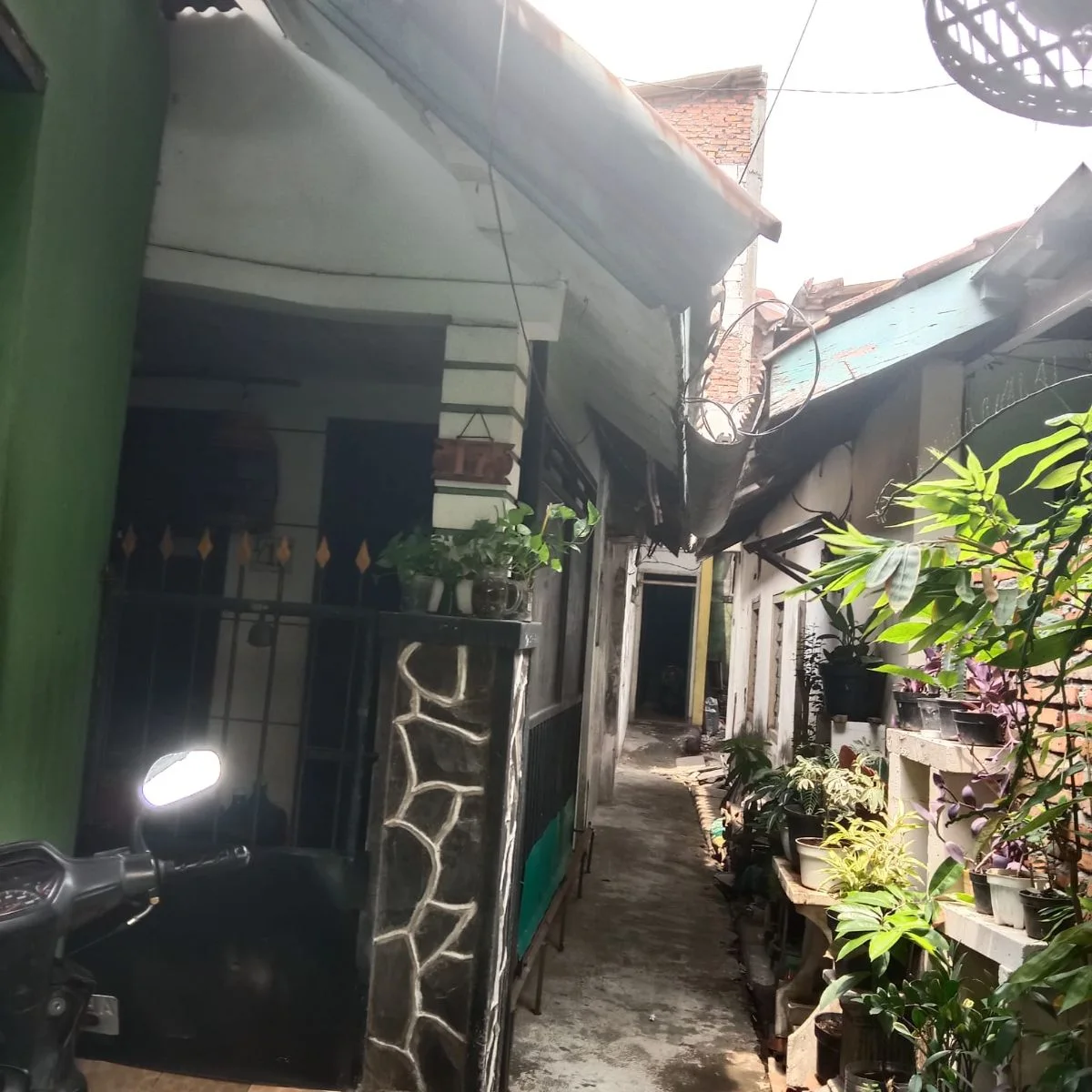*Dijual Rumah Kos dan Rumah Makan lokasi Strategis Di Manyar Kertoarjo Surabaya Timur*
