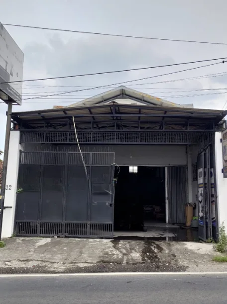 Dijual Rumah Baru Lokasi Strategis Murah Green Mansion Surabaya Barat