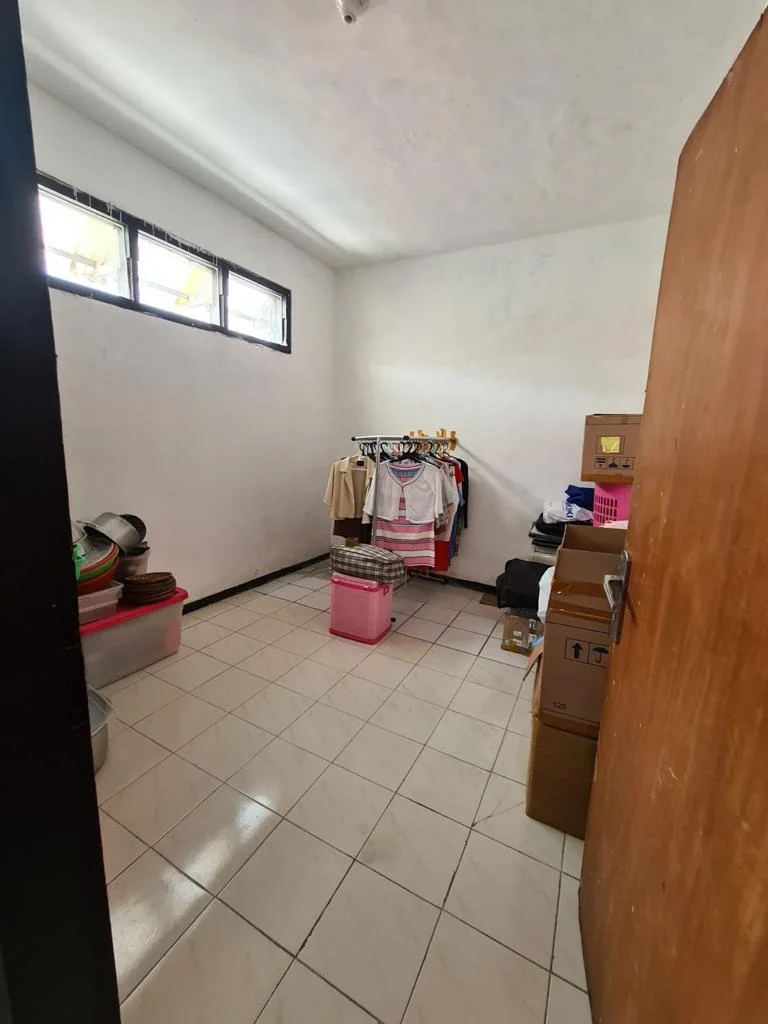 Dijual Rumah Lokasi Strategis Pucang Anom Surabaya Timur - Thumbnail 2