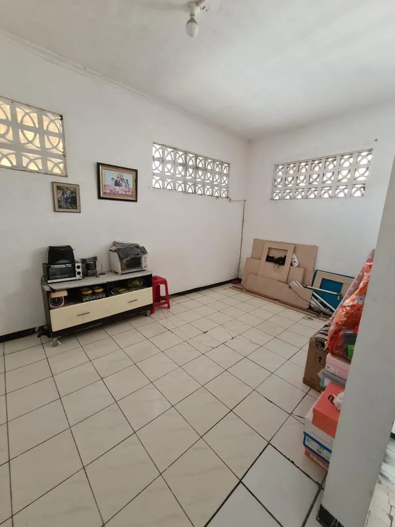 Dijual Rumah Lokasi Strategis Pucang Anom Surabaya Timur - Thumbnail 3