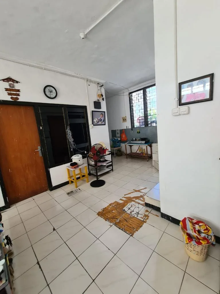 Dijual Rumah Lokasi Strategis Pucang Anom Surabaya Timur - Thumbnail 4
