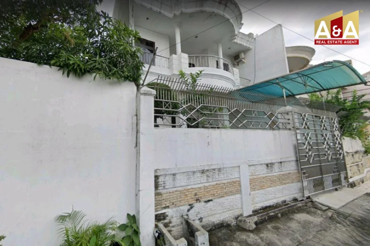 Dijual Rumah Lokasi Strategis Pradah Permai Surabaya Barat