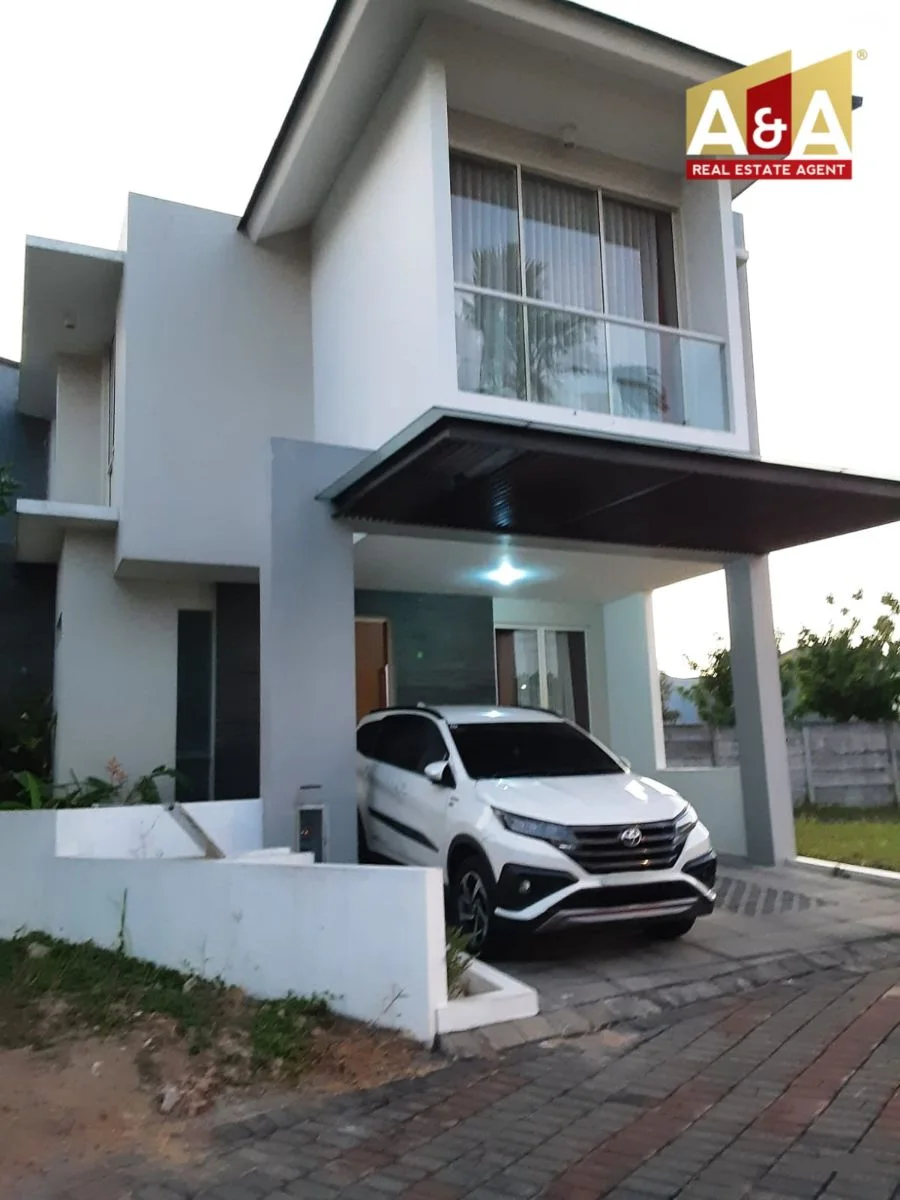Dijual/disewakan Rumah Strategis Royal Residence Surabaya Barat