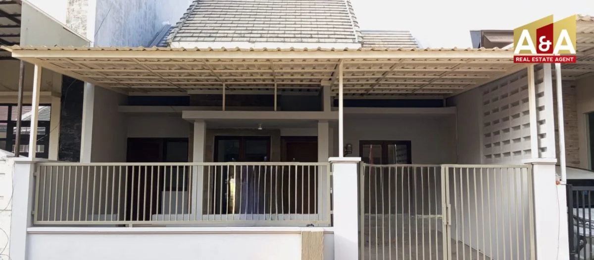 Dijual Rumah Moderen di Taman Puspa Raya Citraland Surabaya Barat