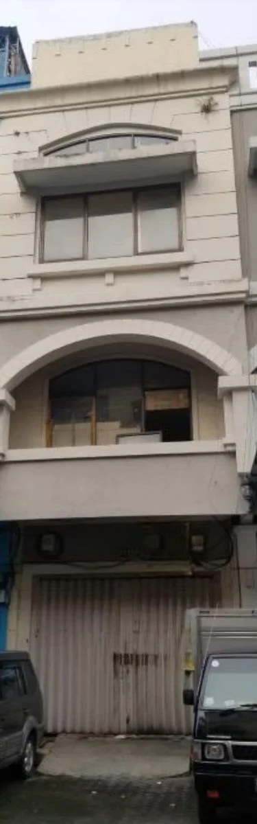 Dijual Ruko Lokasi Strategis di Panji Makmur Surabaya Timur