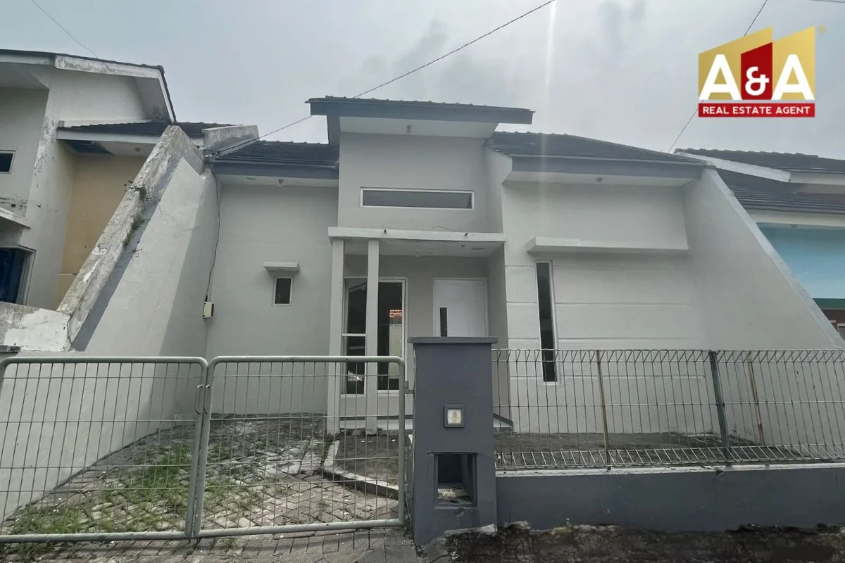 Dijual Rumah Nyaman Strategis di Perum Kota Damai Kedamean Gresik