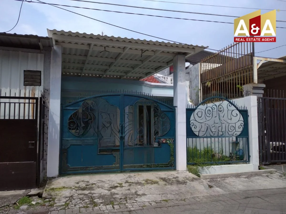 Dijual Rumah Lokasi Strategis di Simpang Darmo Permai Utara Surabaya Barat