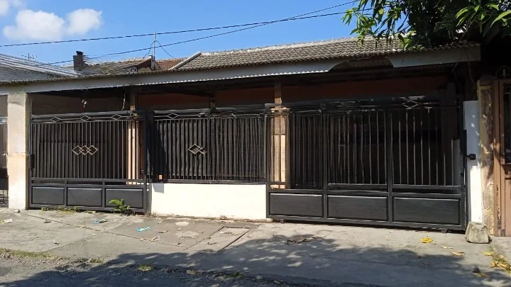 Dijual/Disewakan Rumah Murah Strategis di Wilayah Candi Lontar Surabaya Barat