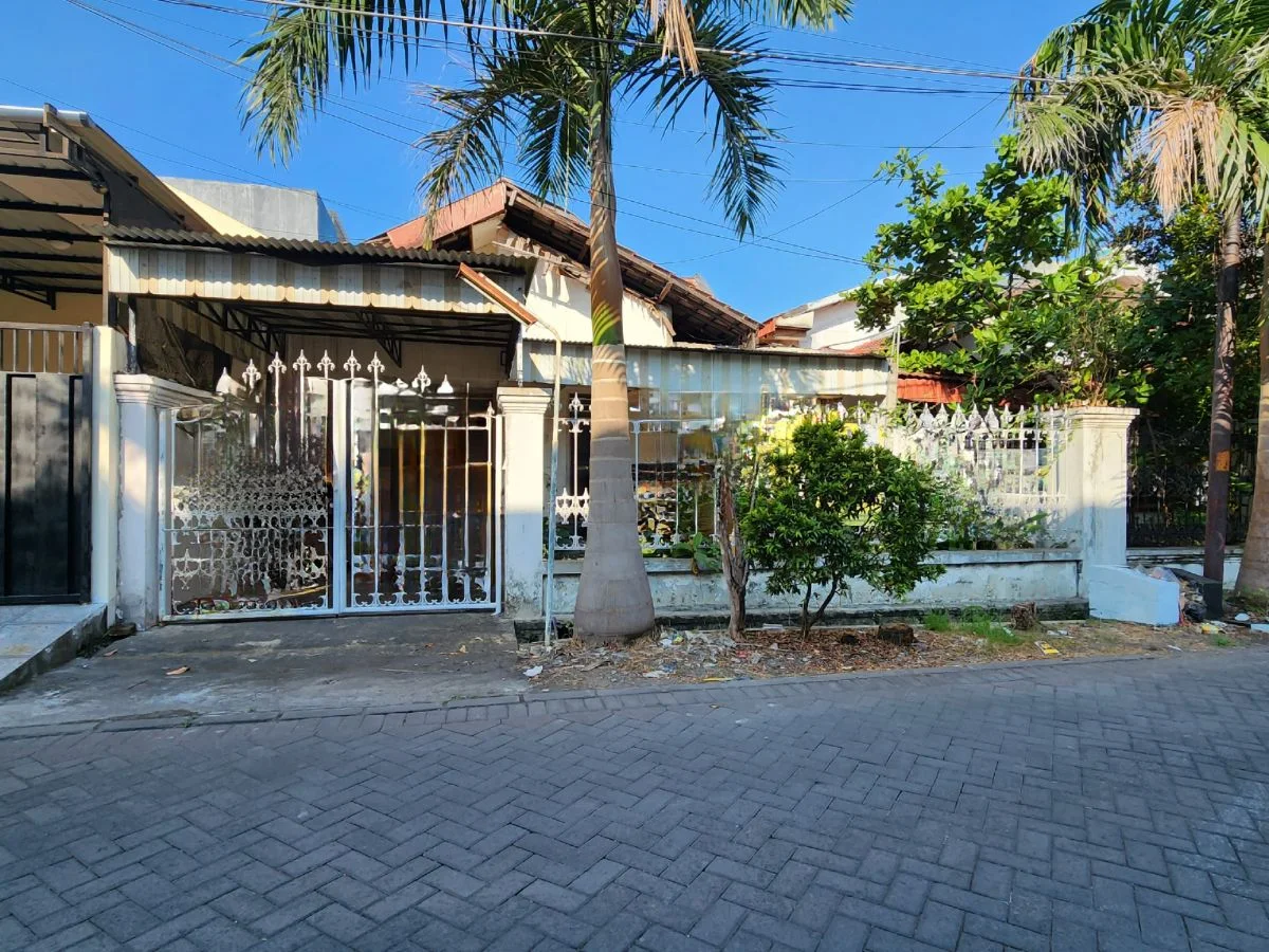 Dijual Murah Rumah Lama Darmo Indah dekat Margomulyo Satelit Surabaya Barat