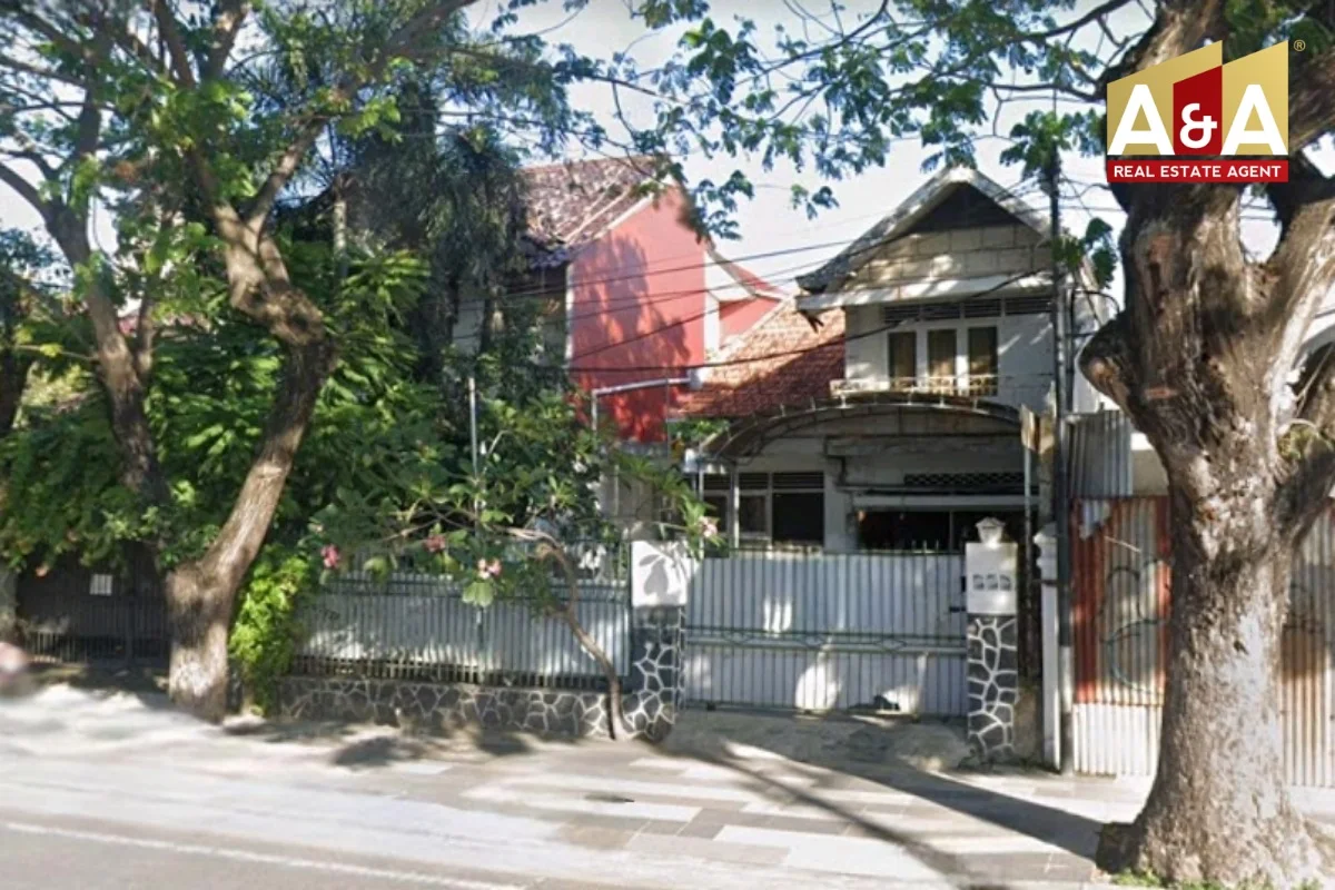 Dijual Rumah Strategis Jalan Bengawan Darmo Surabaya Selatan