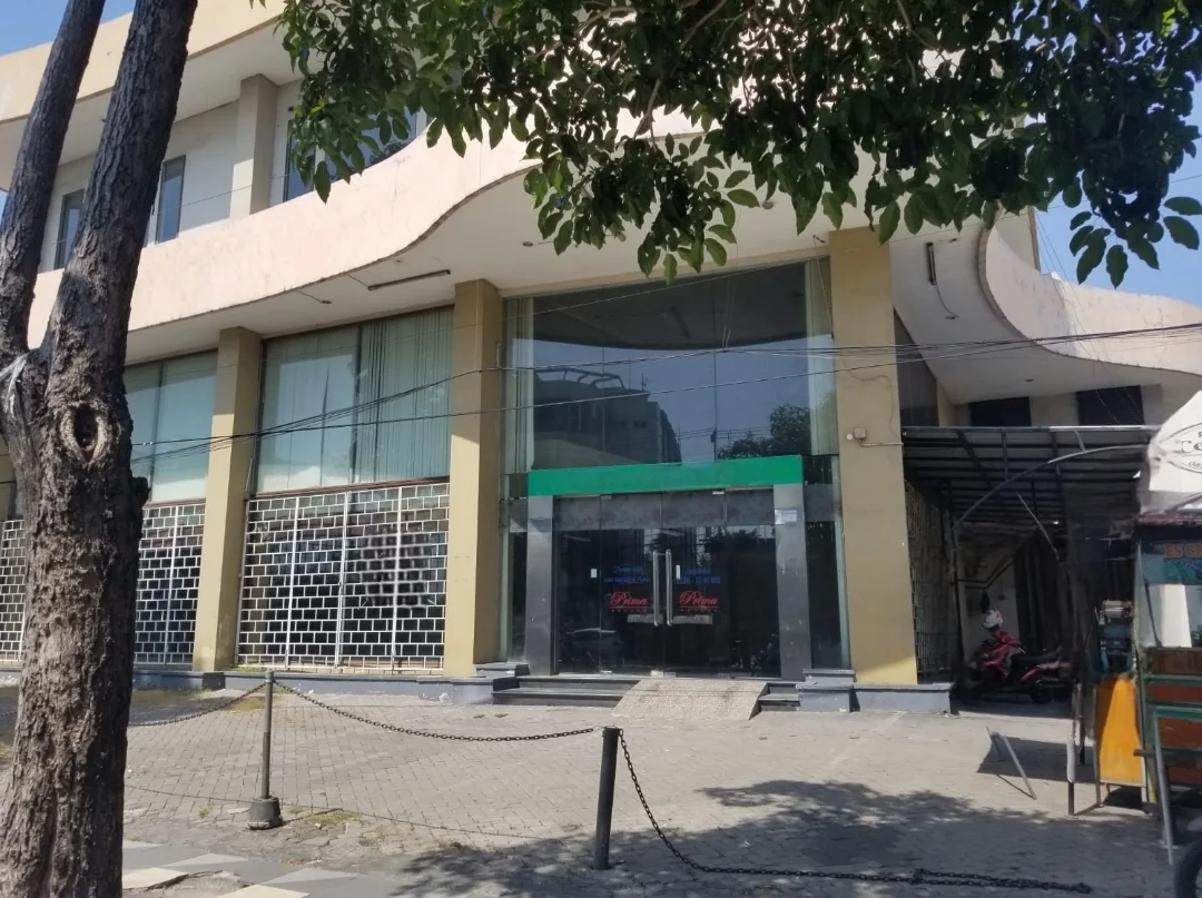 Disewakan Ruang Usaha Lokasi Strategis di Surabaya Pusat