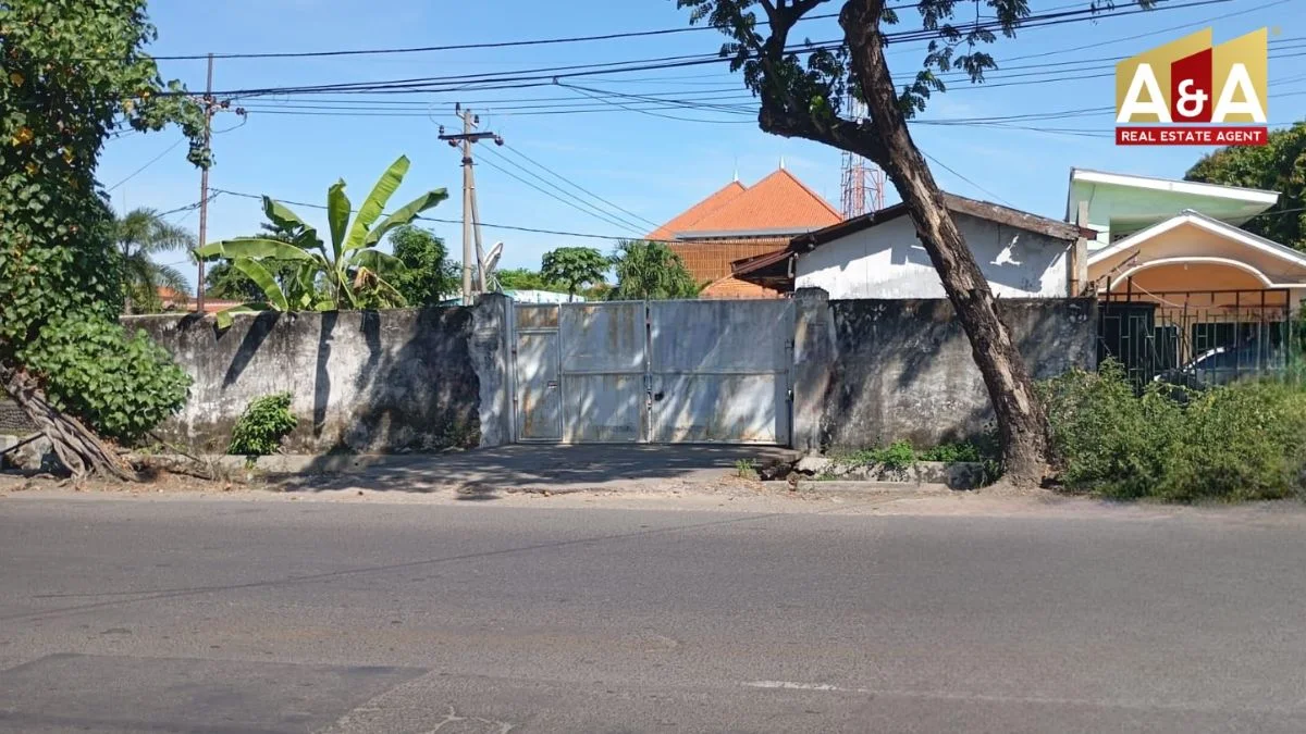 Disewakan Bangunan Strategis di Jalan Arif Rahman Hakim Surabaya Timur