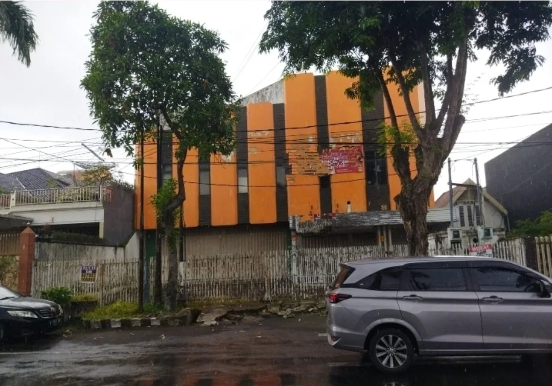 Dijual/disewakan Rumah Usaha di Pusat Kota Surabaya