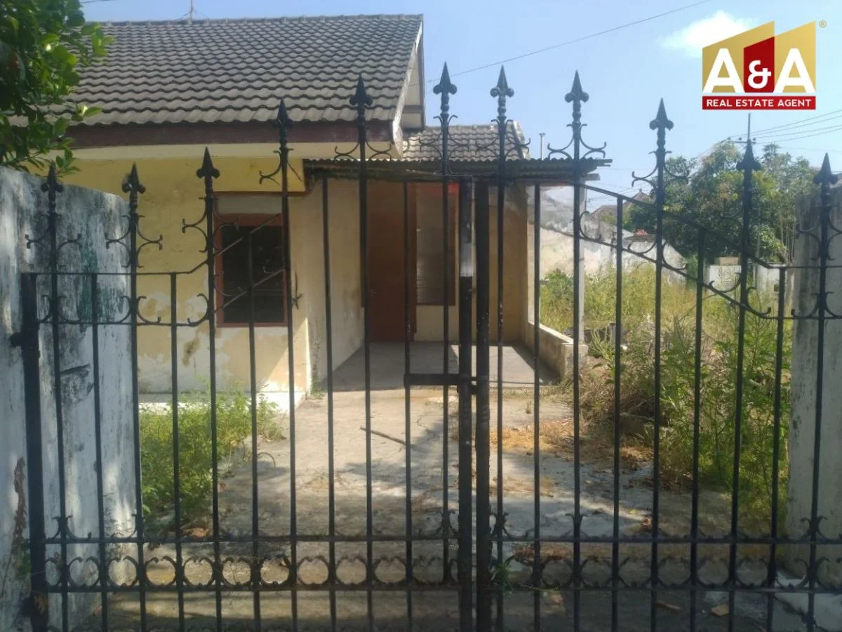 Dijual Rumah Bagus Terawat di Semolowaru Tengah Surabaya Timur UNDER 4M
