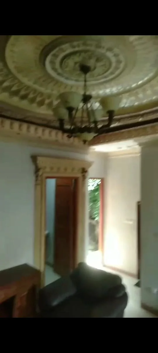 Disewakan Rumah Bagus Nyaman di Nginden Wilayah Surabaya Timur - Thumbnail 4