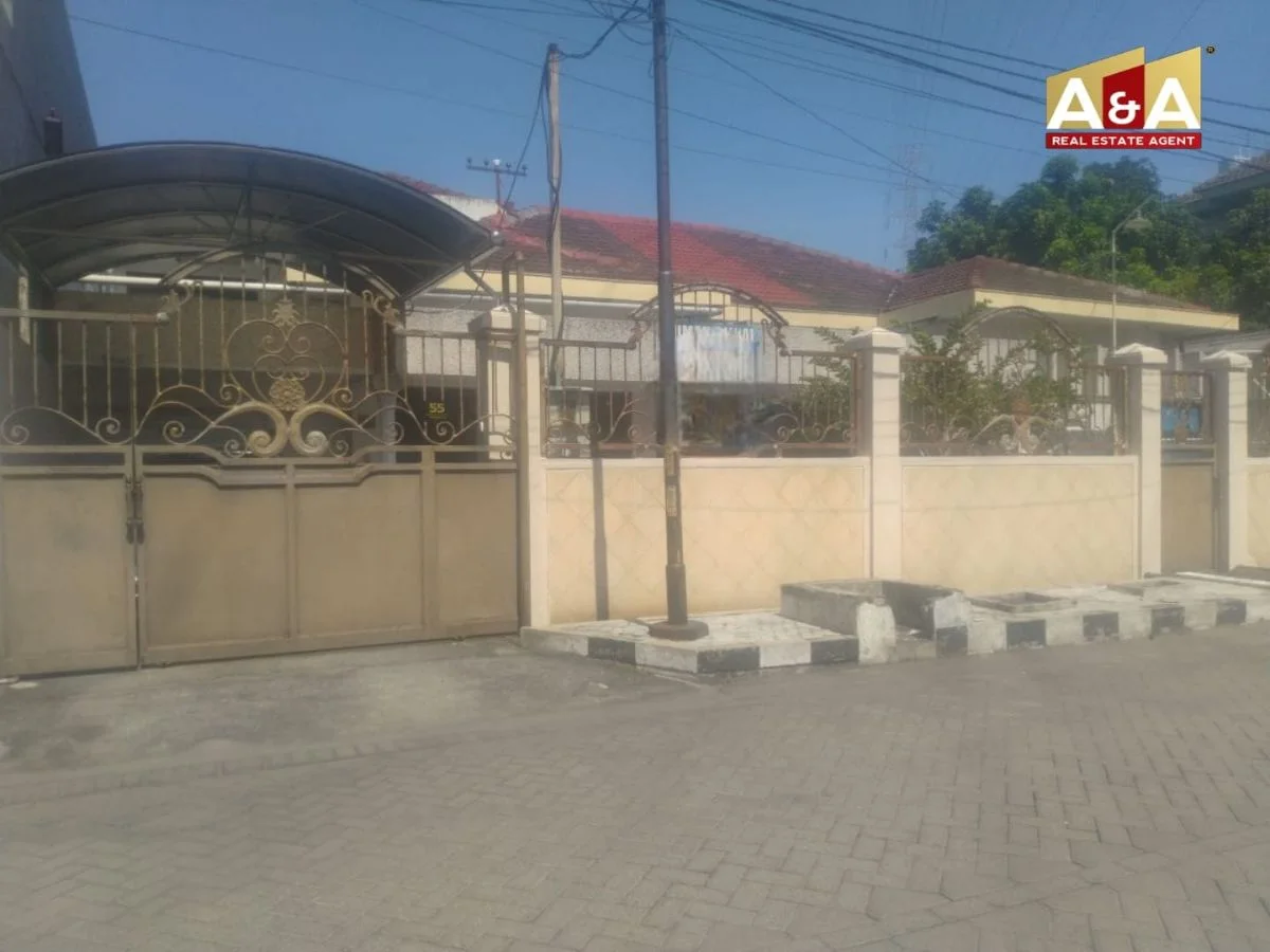 Dijual Rumah Terawat nan Asri di Mojoarum Surabaya Timur