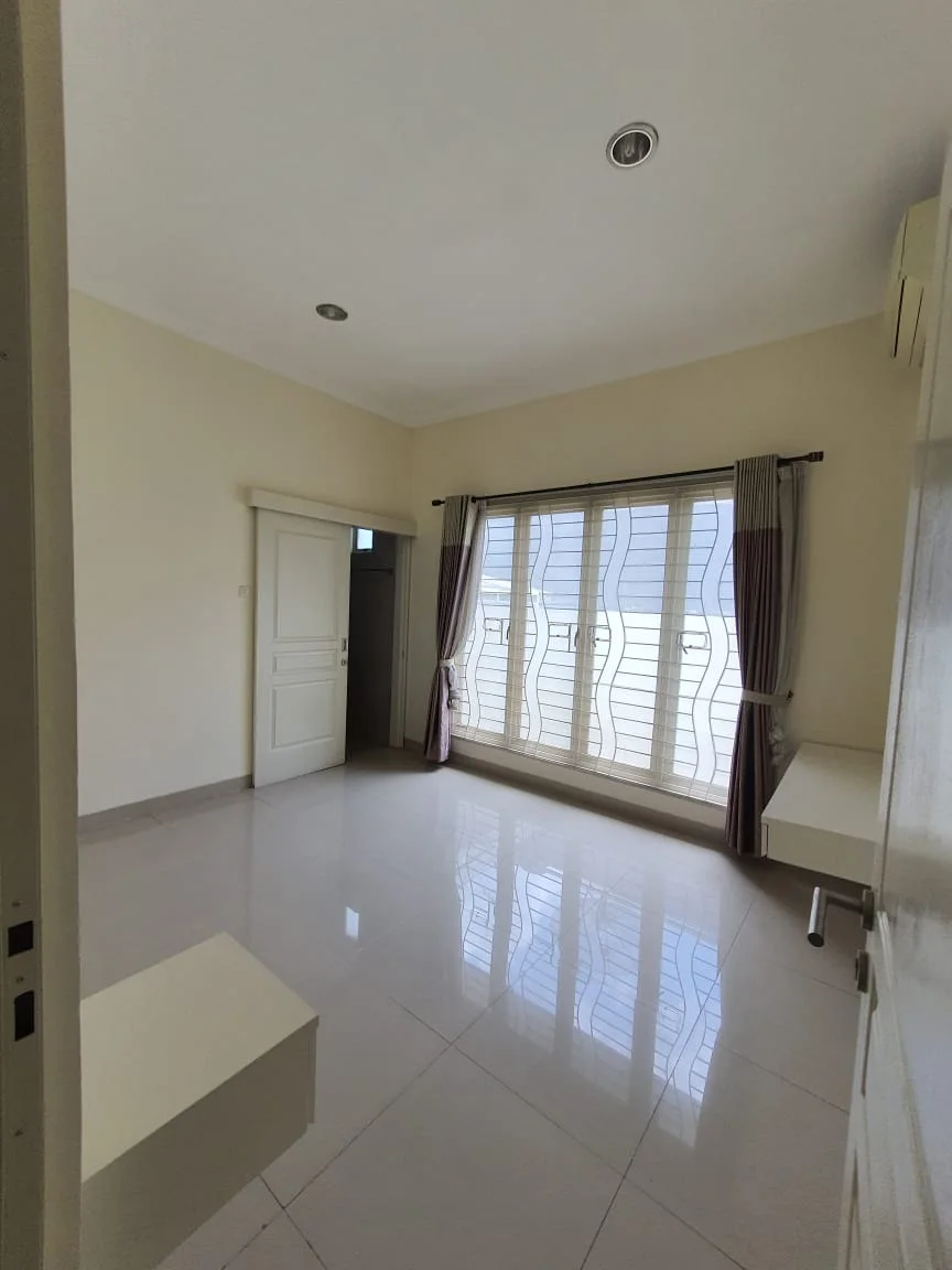Disewakan Rumah 2 Lantai Murah di San Diego Pakuwon City Surabaya Timur