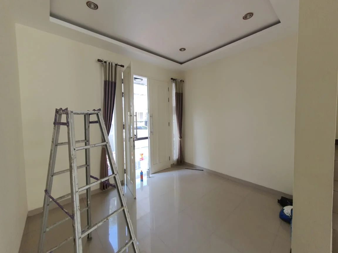 Disewakan Rumah 2 Lantai Murah di San Diego Pakuwon City Surabaya Timur - Thumbnail 2